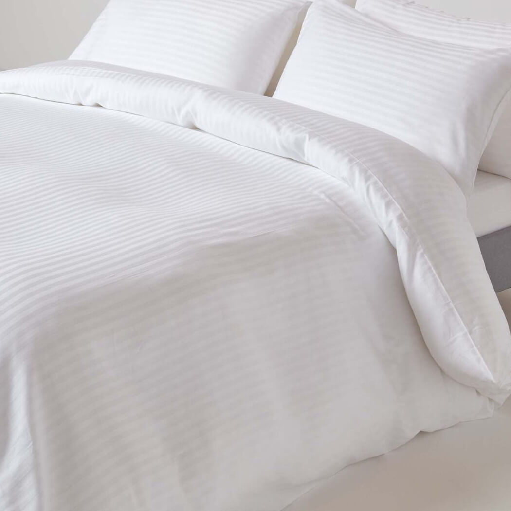 White DUVET COVER stripe 180X220